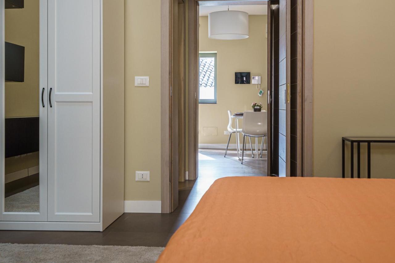 Holiday In Home Suite Archimede Catania Exterior photo