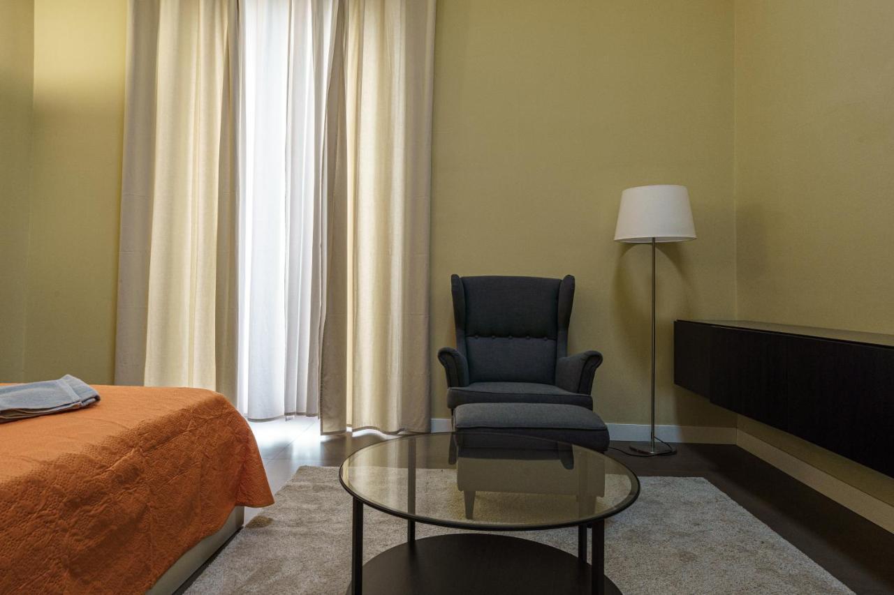 Holiday In Home Suite Archimede Catania Exterior photo