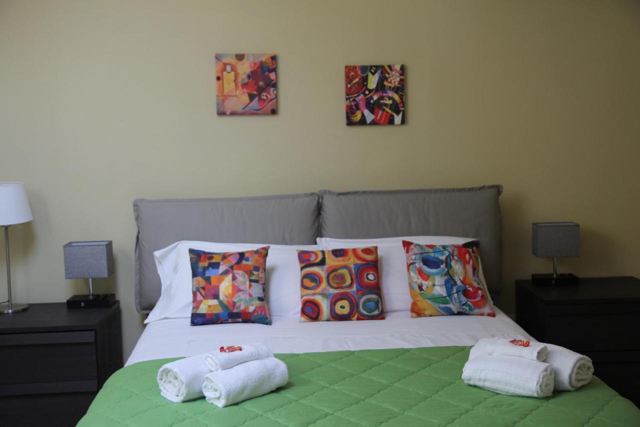 Holiday In Home Suite Archimede Catania Exterior photo