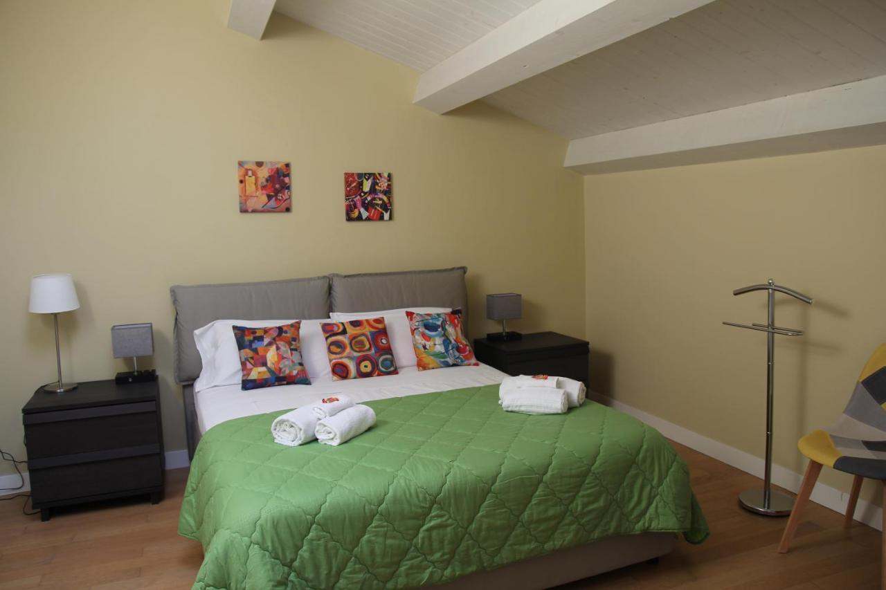Holiday In Home Suite Archimede Catania Exterior photo